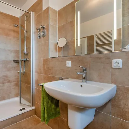 Quartier Goermitz - 44 Moeve 치노비츠